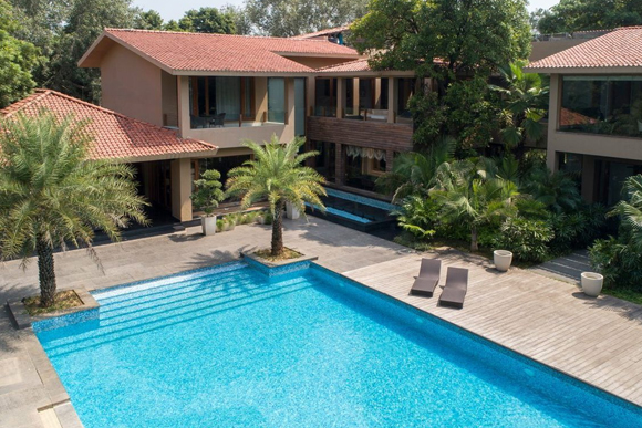 Delhi: This Chhattarpur farmhouse makes for a perfect retreat with its Balinese-style design